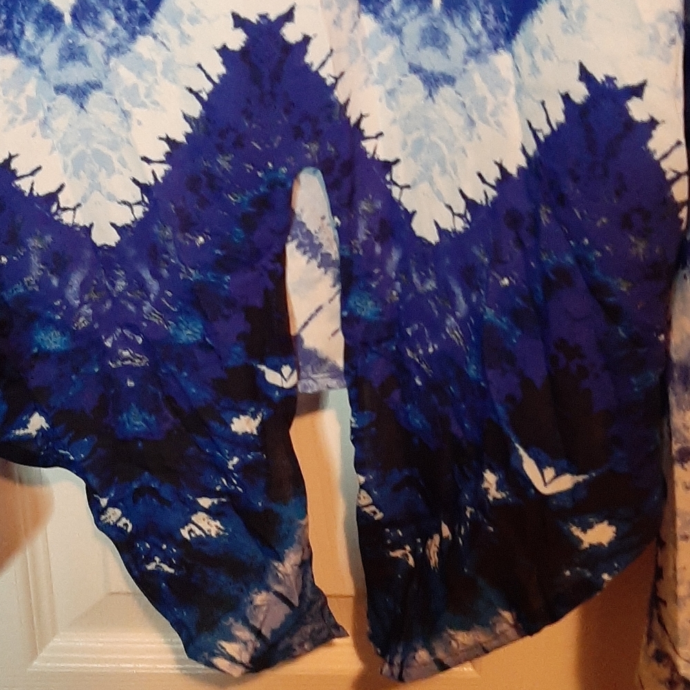 Dress barn tie dye blouse - Picture 7 of 7